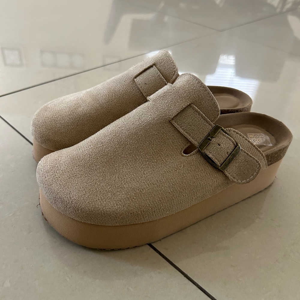 Birkenstock Tan Suede Platform Clogs